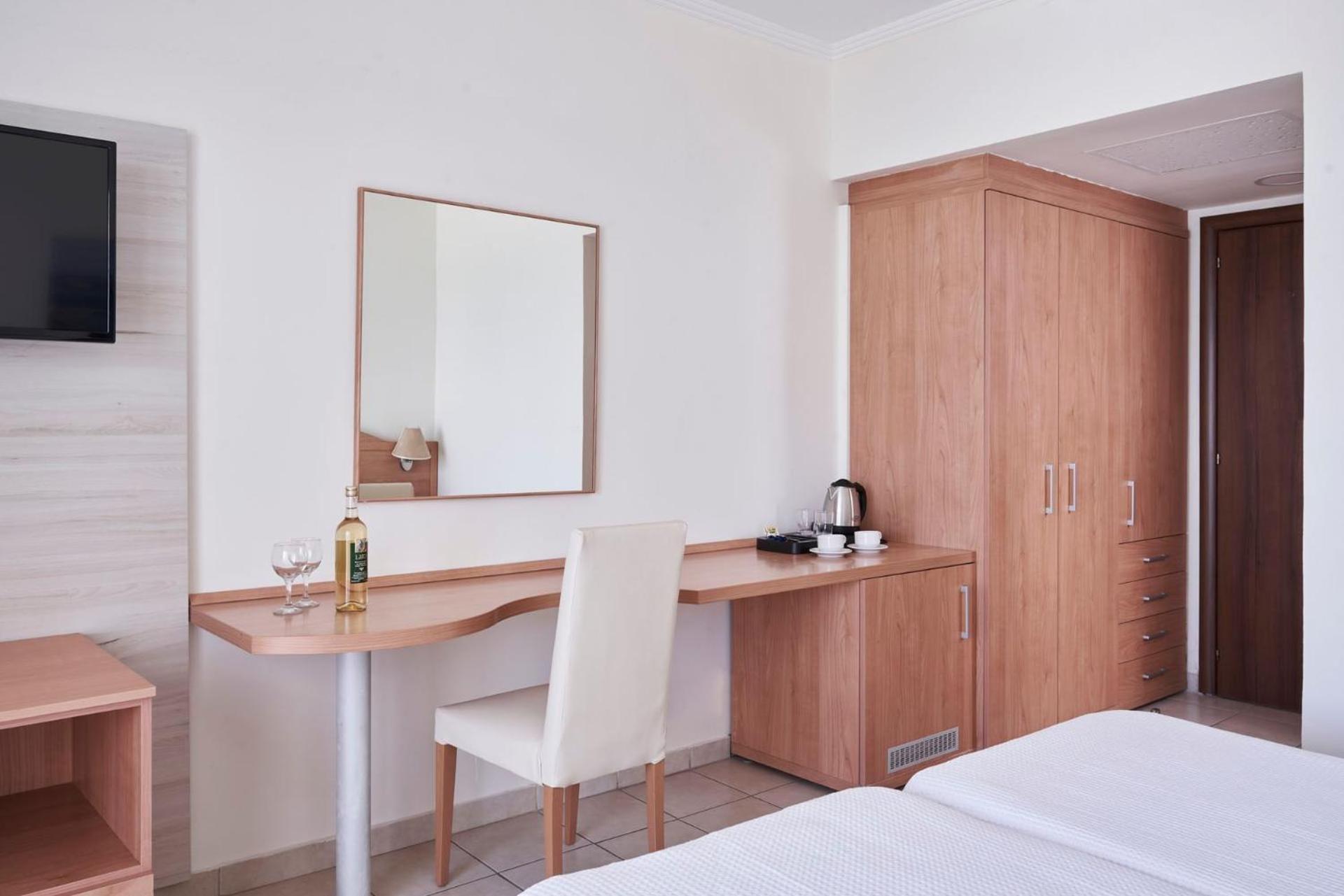 Classic Double Room Land View